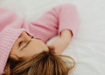 5 Natural Sleep Aids to Transform Your Nightly Routine