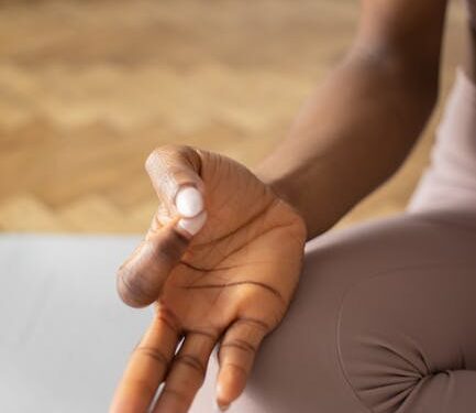 5 Meditation Techniques to Reduce Stress and Enhance Calm
